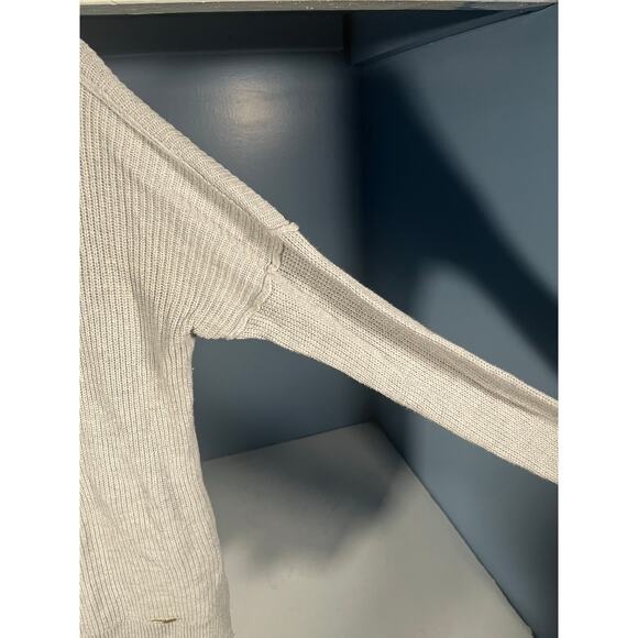 Abercrombie & Fitch Gray Ribbed Knit V-Neck Sweater Size Small Cozy - Picture 10 of 12